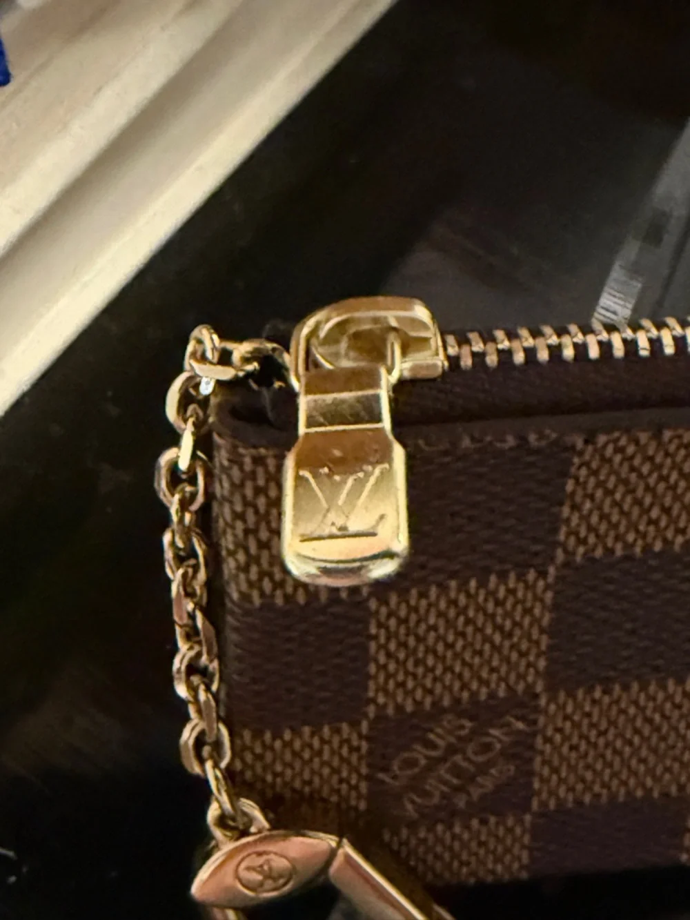 AUTH Louis Vuitton Damier Ebene Key Pouch - Picture 5 of 10